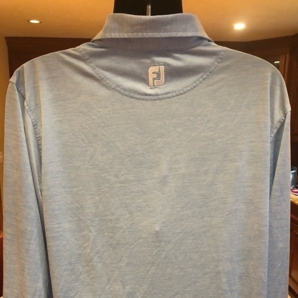 EUC FootJoy men’s‎ long sleeve golf polo.Sharp blue Heather w/logo on c… - Picture 9 of 9